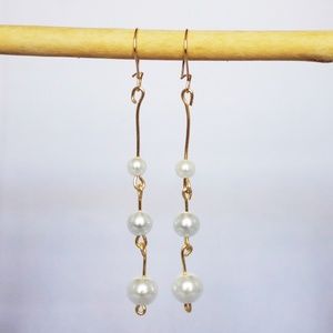 Glass Pearl Chain Link earrings